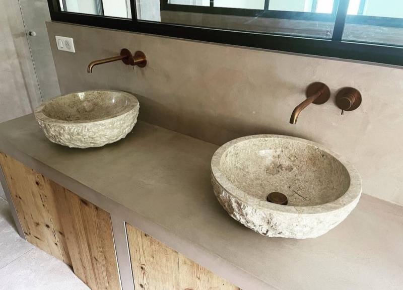 trouver un plombier pour rénover une salle de bain à Roussillon