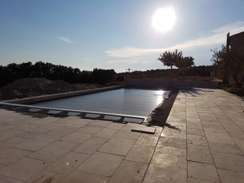 couverture automatique de piscine Covrex à Gordes Luberon