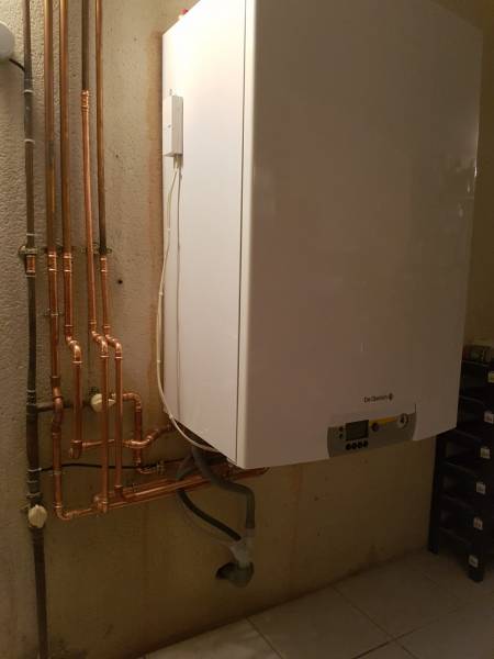 Remplacement d'une chaudière Murale Gaz connectée DeDietrich à Eyragues