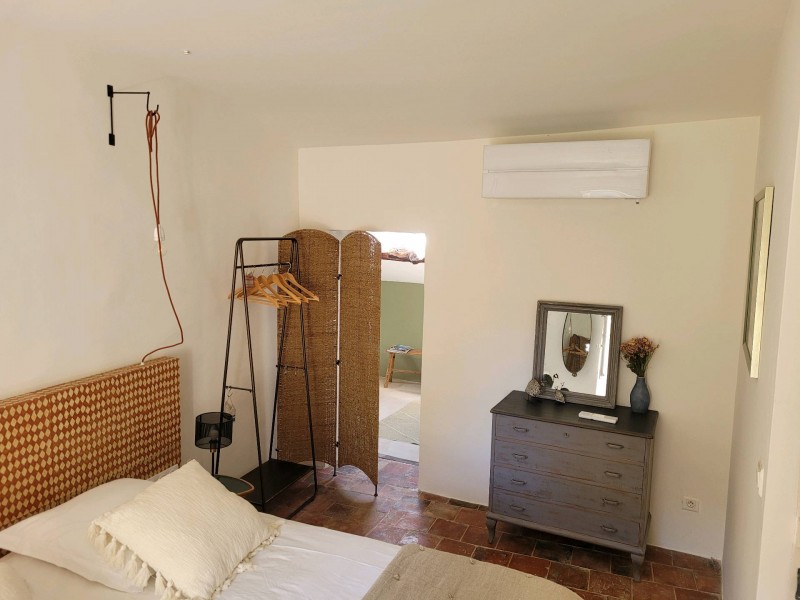 Climatisation et chauffage d'un vieux mas sur la commune d'Oppède dans le Vaucluse