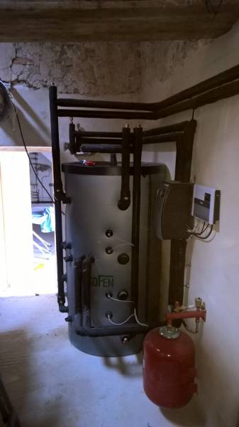 Ballon tampon avec échangeur thermique pour production ECS Ökofen à Rustrel