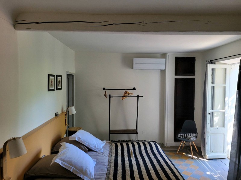 Climatisation et chauffage d'un vieux mas sur la commune d'Oppède dans le Vaucluse